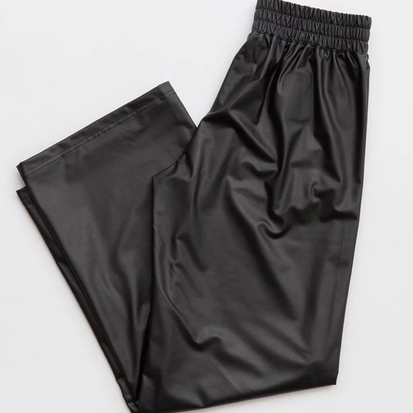 aerie Pants - Offline By Aerie Real Luxe Black Faux Leather Chic Wide Leg Flare Pants Size XS